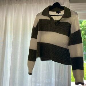 Major Label Group Crop Sweater